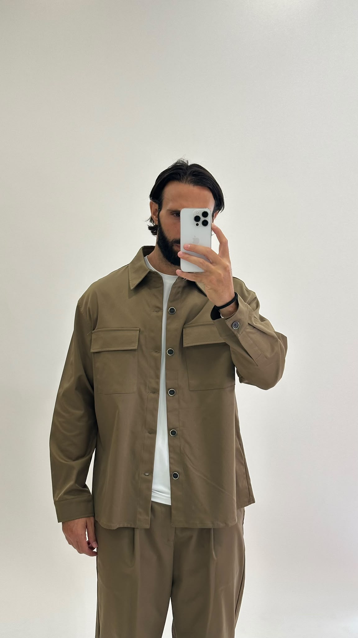 Completo giubbino e pantalone verde militare