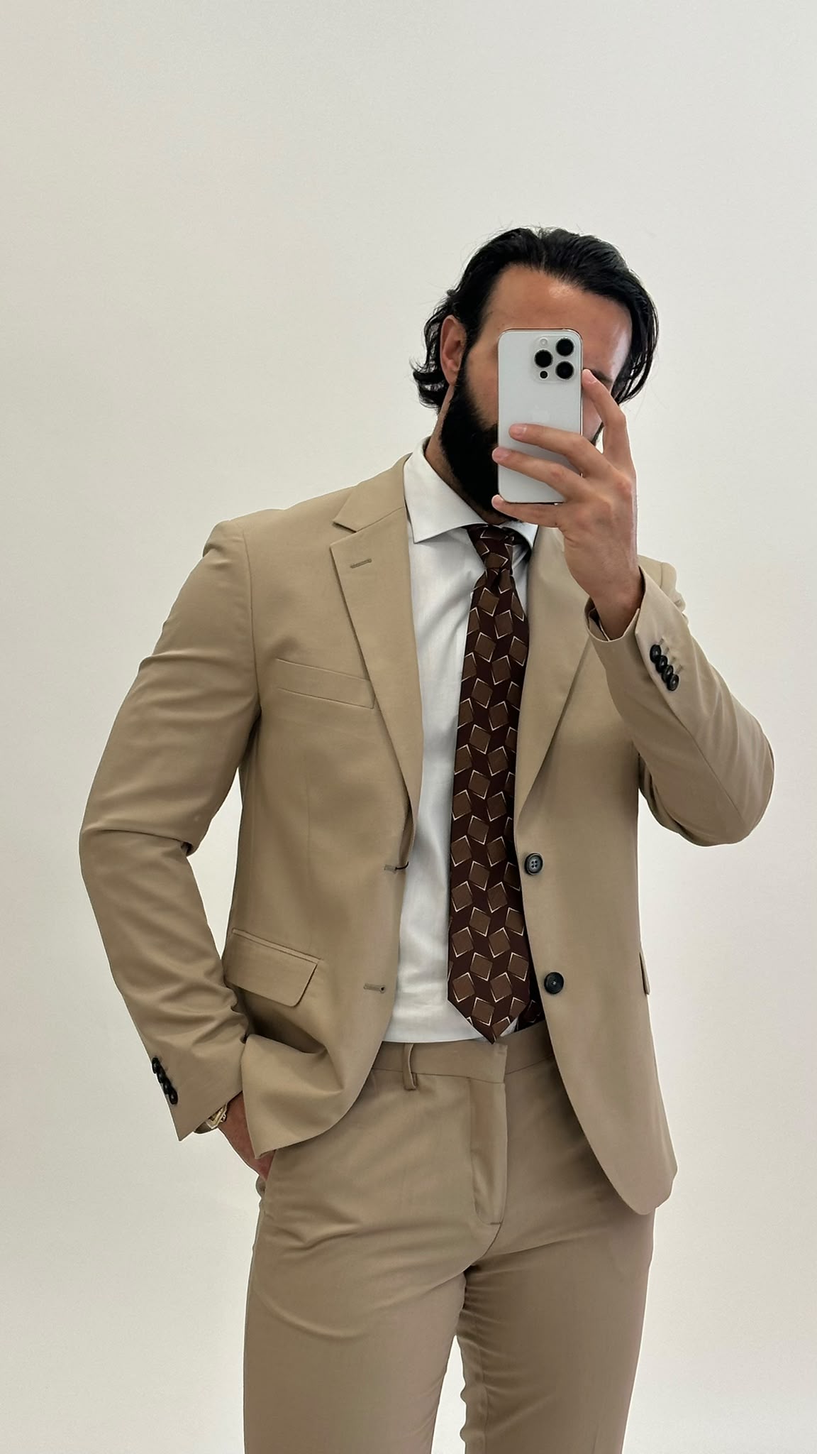 Abito monopetto beige