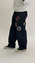Jeans blu scuro con patch