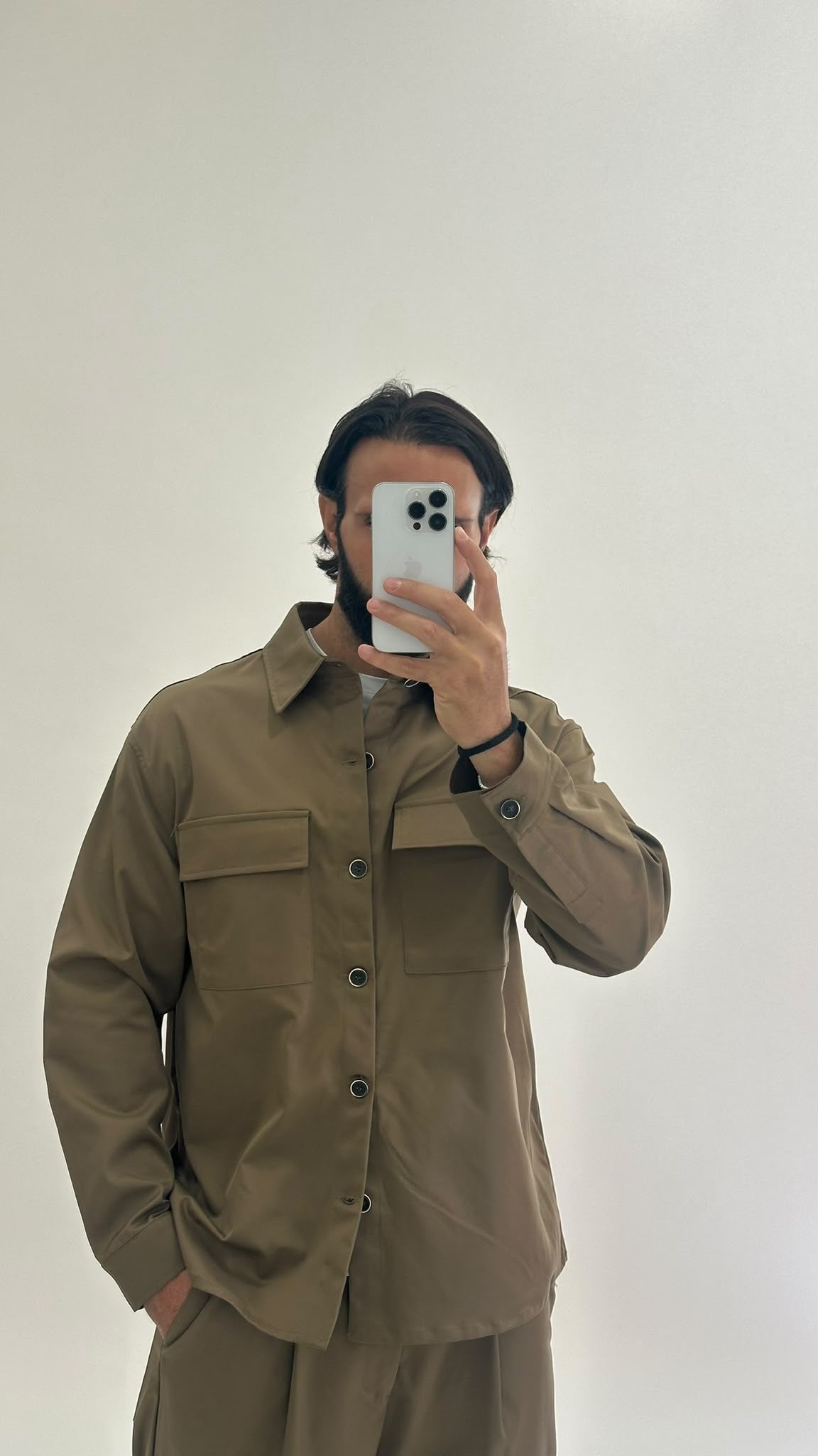 Completo giubbino e pantalone verde militare