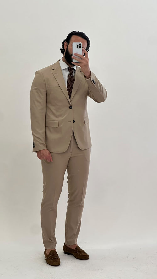 Abito monopetto beige