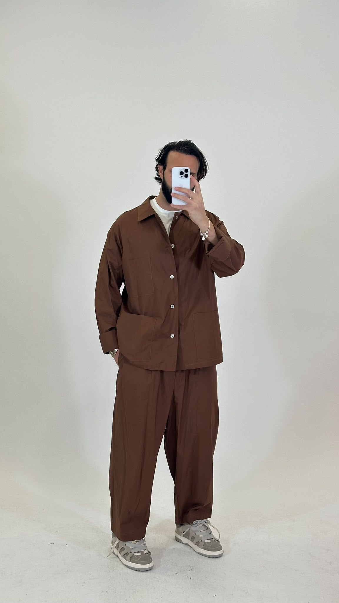 Completo overshirt e pantalone marrone